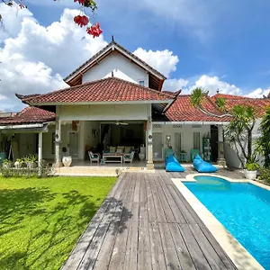 Mimi - Cozy Private 2br In Mertanadi With Private Pool Villa Seminyak (Bali)